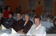 Czlonkinie Stowarzyszenia Nadzieja Podczas Dnia Seniora 2009 rok