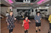 Członkowie stowarzyszenia Nadzieja podczas współnej zabawy